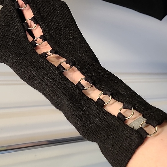 EUC s.S Gabby Isabella black long sleeve - Picture 2 of 8